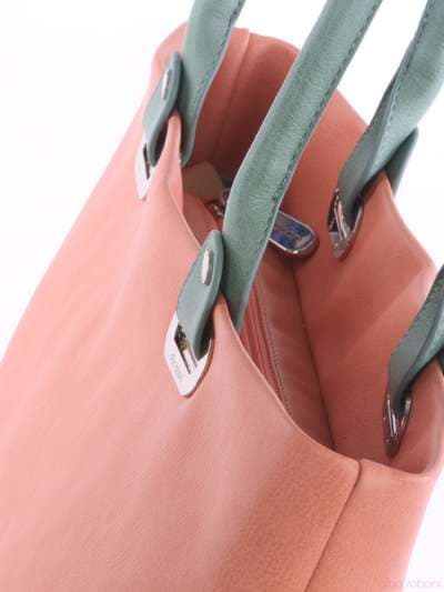 Модна сумка, модель 160022 персиковий-зелений. Зображення товару, вид ззаду.