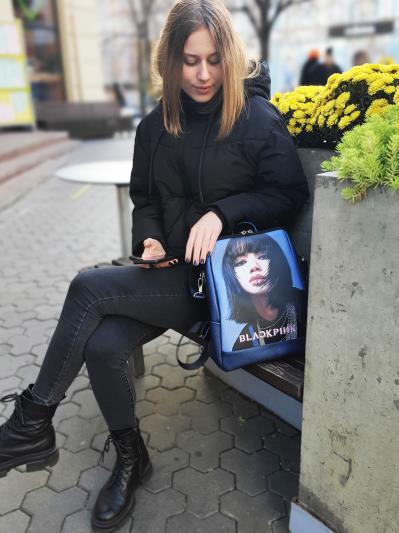 Рюкзак для дівчат LISA (Blackpink). Фото - 1