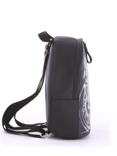 Стильний дитячий рюкзак з вышивкою, модель 0681 чорний. Зображення товару, вид ззаду.