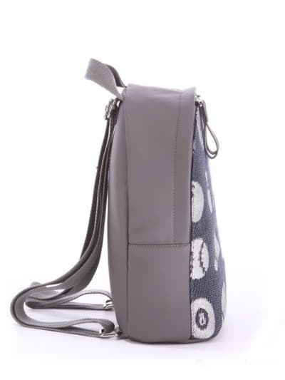 Стильний дитячий рюкзак з вышивкою, модель 0682 сірий. Зображення товару, вид ззаду.