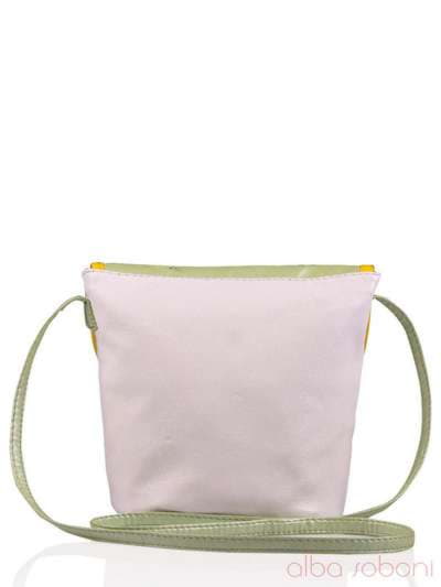 Стильна дитяча сумочка з вышивкою, модель 0152 салатний. Зображення товару, вид ззаду.