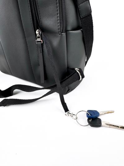 Фото товара: комплект (рюкзак та косметичка) n26108 чорний. Фото - 4.