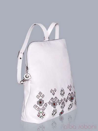 Літня сумка - рюкзак з вышивкою, модель 150772 білий. Зображення товару, вид ззаду.