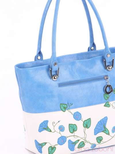 Стильна сумка з вышивкою, модель 160052 блакитний-білий. Зображення товару, вид додатковий.