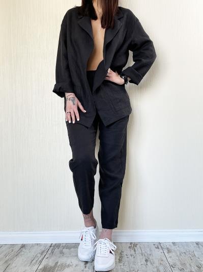 Фото товара: лляний жіночий піджак чорний. Фото - 4.
