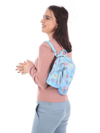 Жіночий міні-рюкзак з вышивкою, модель 180143 блакитний. Зображення товару, вид збоку.