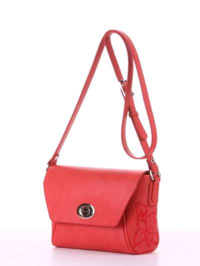 Модна сумка маленька з вышивкою, модель 180123 червоний. Зображення товару, вид ззаду.
