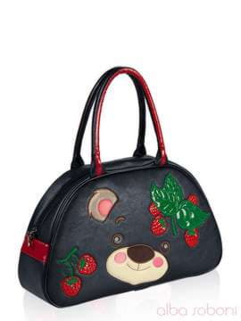 Стильна дитяча сумочка з вышивкою, модель 0146 чорний. Зображення товару, вид збоку.