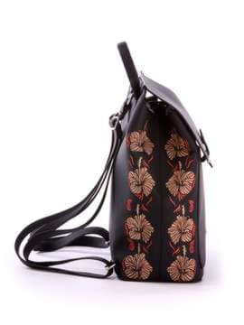 Жіночий рюкзак з вышивкою, модель 171469 чорний. Зображення товару, вид збоку.