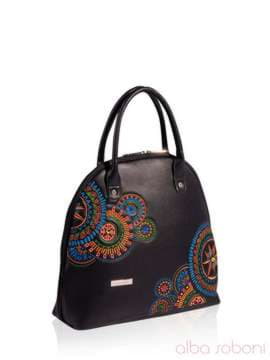 Молодіжна сумка з вышивкою, модель 151441 чорний. Зображення товару, вид збоку.