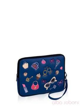 Модна сумка для планшета з вышивкою, модель 141020 синій. Зображення товару, вид збоку.
