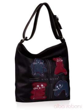 Молодіжна сумка з вышивкою, модель 130864 чорний. Зображення товару, вид збоку.