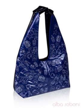 Стильна сумка з вышивкою, модель 131200 чорно-синій. Зображення товару, вид збоку.