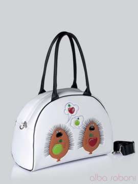 Шкільна сумка - саквояж з вышивкою, модель 141500 білий. Зображення товару, вид збоку.