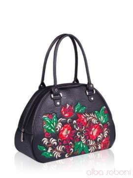 Модна сумка - саквояж з вышивкою, модель 152302 чорний. Зображення товару, вид збоку.
