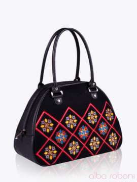 Стильна сумка - саквояж з вышивкою, модель 152304 чорний. Зображення товару, вид збоку.