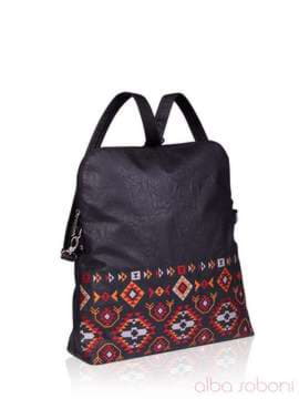 Жіноча сумка - рюкзак з вышивкою, модель 151544 чорний. Зображення товару, вид збоку.