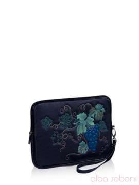 Брендова сумка для планшета з вышивкою, модель 141063 чорний. Зображення товару, вид збоку.