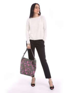 Жіноча сумка з вышивкою, модель 180003 сірий. Зображення товару, вид збоку.