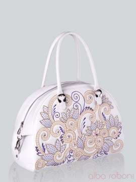 Молодіжна сумка - саквояж з вышивкою, модель 141212 білий. Зображення товару, вид збоку.
