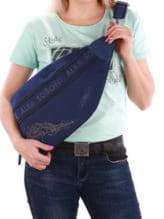 Модная сумка через плечо с вышивкой, модель 190091 синий. Изображение товара, вид спереди.