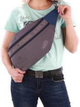 Молодежная сумка через плечо с вышивкой, модель 190093 серый. Изображение товара, вид спереди.
