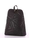 Модний рюкзак з вышивкою, модель 181501 чорний. Зображення товару, вид ззаду.
