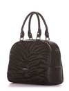 Шкільна сумочка з вышивкою, модель 191561 чорний. Зображення товару, вид збоку.