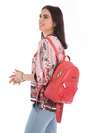 Модний рюкзак з вышивкою, модель 180113 червоний. Зображення товару, вид збоку.